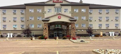 Ramada Lac La Biche