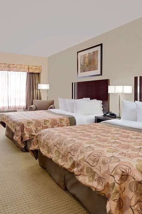 Hotel Ramada Lac La Biche photo 2