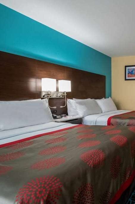 Hotel Ramada by Wyndham Groton/Mystic photo 3