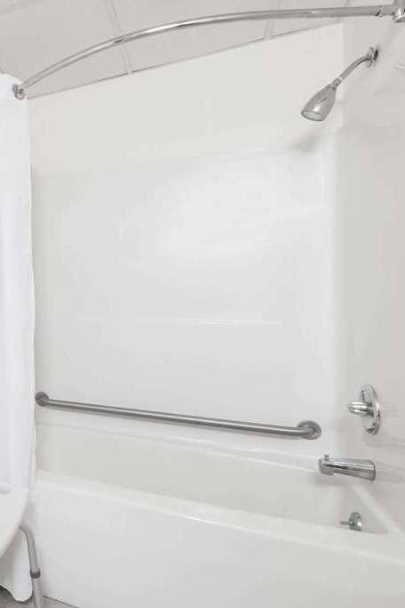 Hotel Ramada by Wyndham Groton/Mystic photo 5