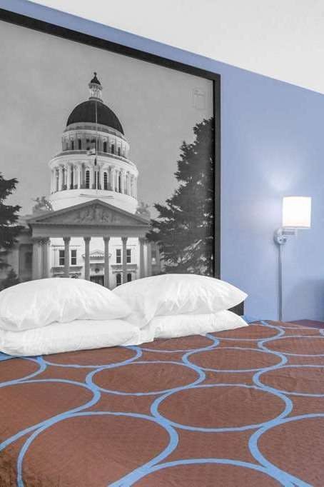 Hotel Super 8 by Wyndham Brinkley photo 1