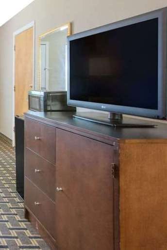 Hotel Super 8 by Wyndham Brinkley photo 3