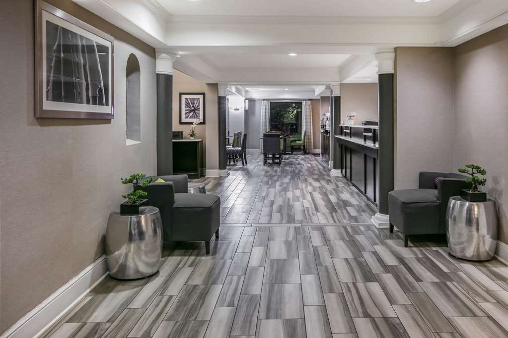 Hotel La Quinta Inn by Wyndham Dallas Uptown photo 4