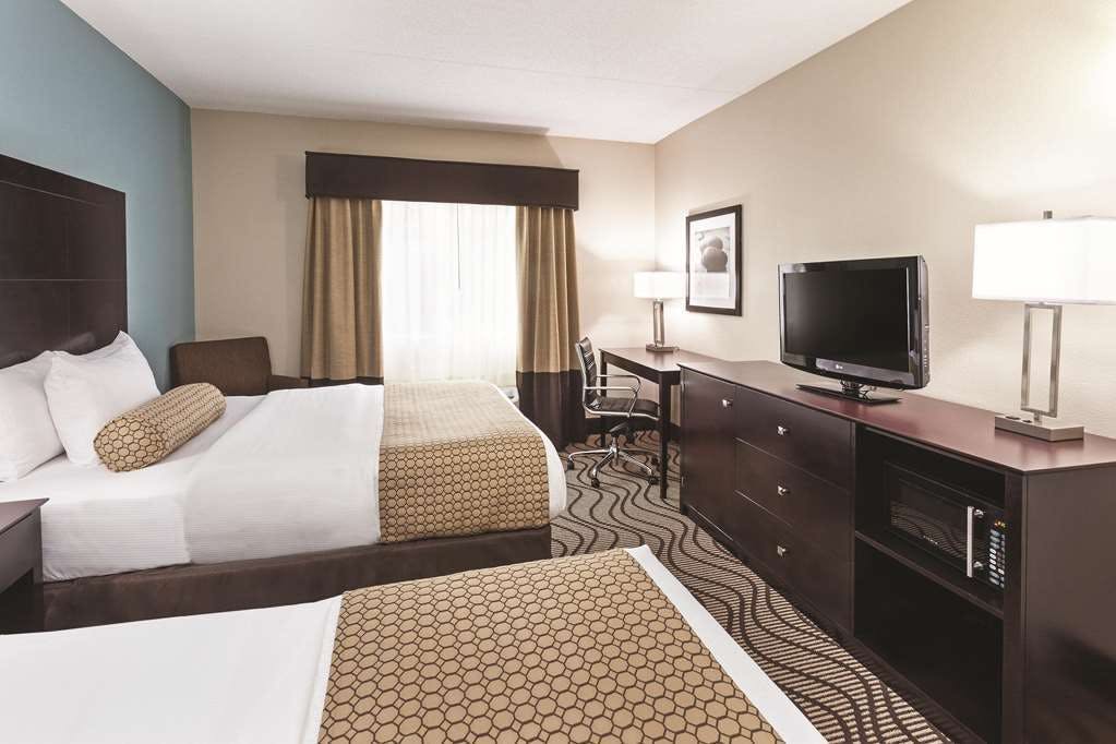 Hotel La Quinta Inn & Suites by Wyndham Knoxville Airport photo 3