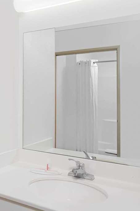 Hotel Super 8 by Wyndham Three Rivers photo 5