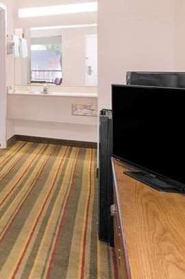 Hotel Super 8 by Wyndham Eufaula photo 3