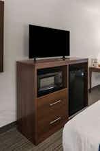 Hotel Ramada by Wyndham Effingham photo 3