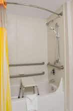 Hotel La Quinta Inn Ste SW Lakewood photo 4