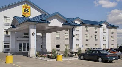 Super 8 by Wyndham Fort Saskatchewan