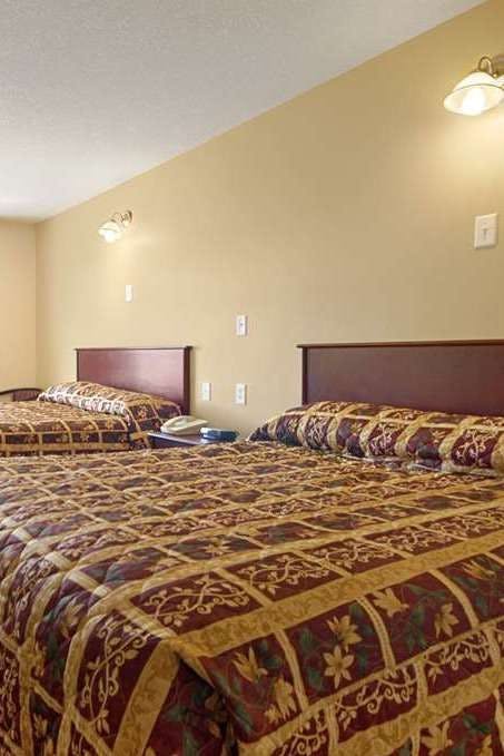 Hotel Super 8 by Wyndham Fort Saskatchewan photo 1
