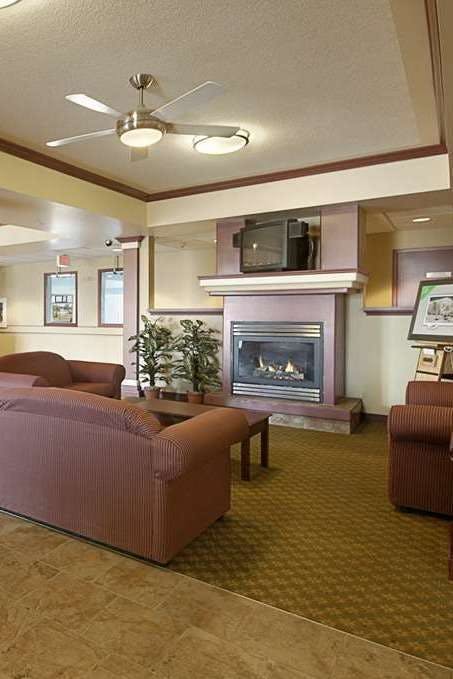 Hotel Super 8 by Wyndham Fort Saskatchewan photo 5