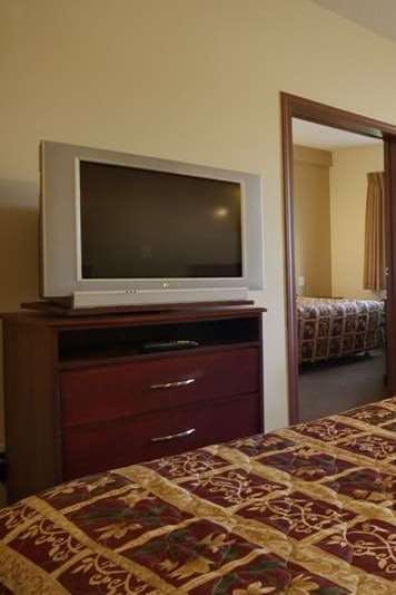 Hotel Super 8 by Wyndham Fort Saskatchewan photo 2