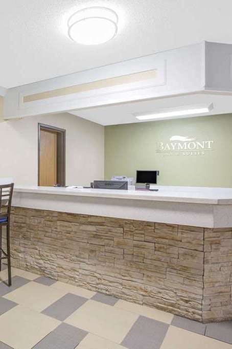 Hotel Baymont by Wyndham Ames photo 4
