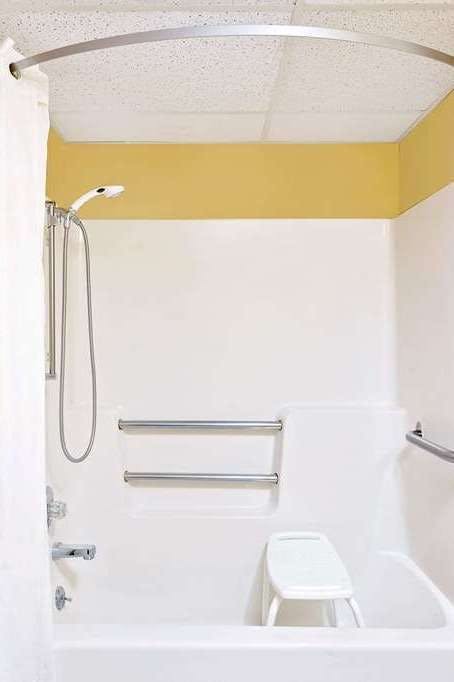 Hotel Super 8 by Wyndham Dyersville near Field of Dreams photo 3