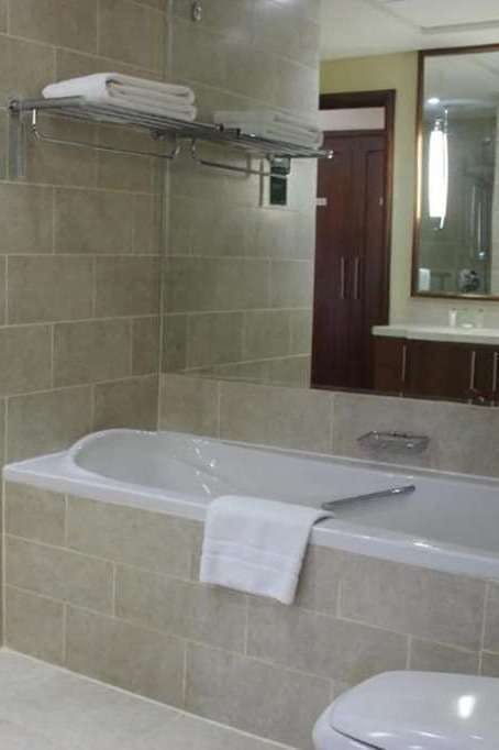 Hotel Ramada by Wyndham Downtown Dubai photo 3