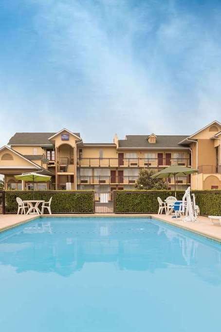 Hotel Baymont by Wyndham Sevierville Pigeon Forge photo 3