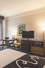 Hotel La Quinta Inn Ste NW Expwy photo 4