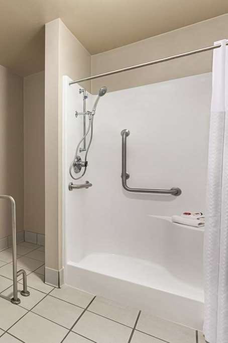 Hotel Travelodge Wellington KS photo 4