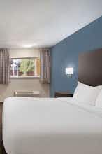 Hotel Days Inn by Wyndham Lawton photo 2