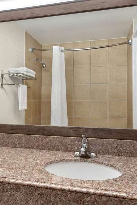 Hotel Days Inn by Wyndham Lawton photo 5