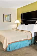 Hotel Howard Johnson by Wyndham Houston Heights/Downtown photo 1