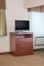 Hotel Baymont Inn and Suites Dubuque photo 3