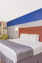 Hotel Baymont Inn and Suites Dubuque photo 1