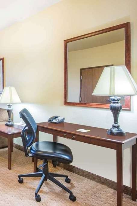 Hotel Days Inn by Wyndham Ellis photo 3