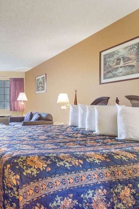 Hotel Days Inn by Wyndham Picayune photo 2