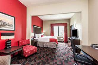Hotel Wingate by WY Lake Charles photo 2