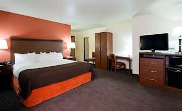 Hotel AmericInn Manitowoc photo 4