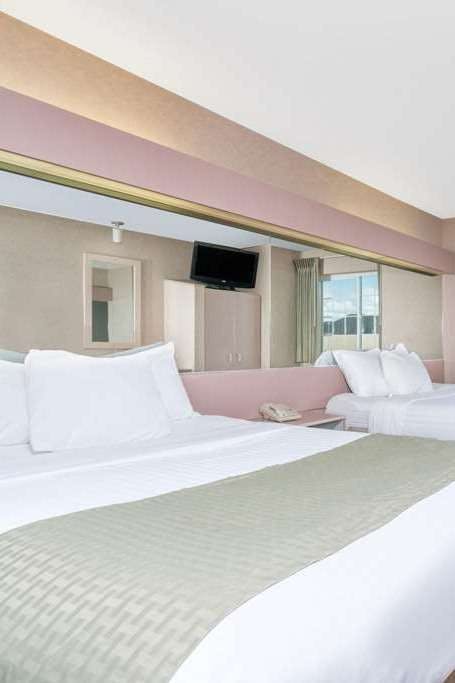 Hotel Microtel Inn by Wyndham Onalaska/La Crosse photo 2