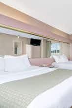 Hotel Microtel Inn by Wyndham Onalaska/La Crosse photo 2