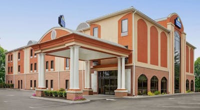 Days Inn & Suites by Wyndham Murfreesboro