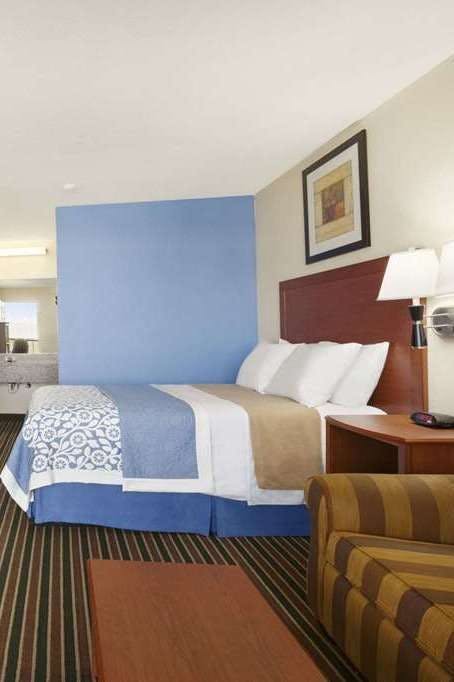 Hotel Days Inn by Wyndham Champaign/Urbana photo 1