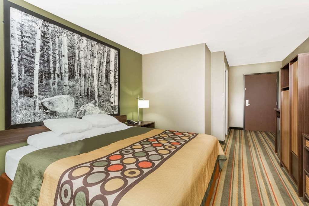 Hotel Super 8 by Wyndham Montrose photo 5