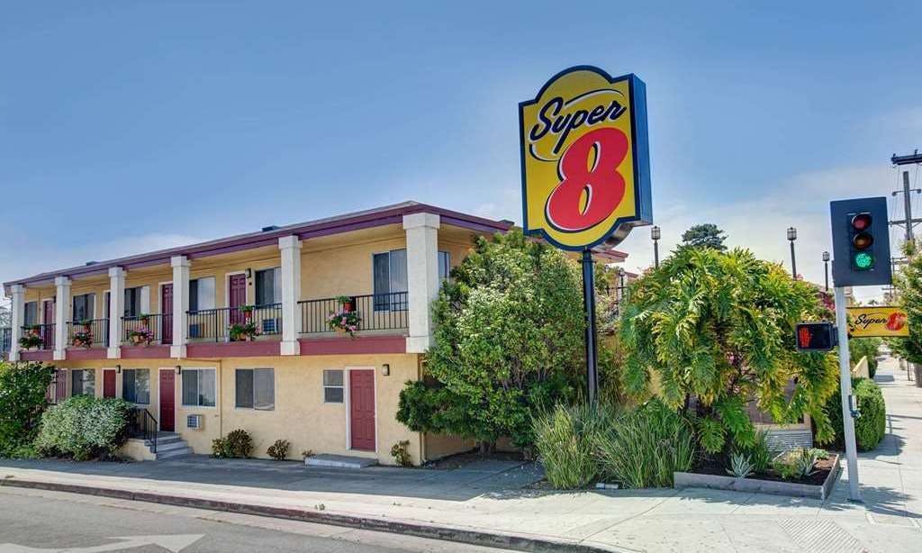 Cheap Last Minute Hotel Deals in Santa Cruz from 84 HotelTonight