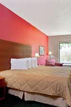 Hotel Ramada Pearl Jackson Airport photo 1