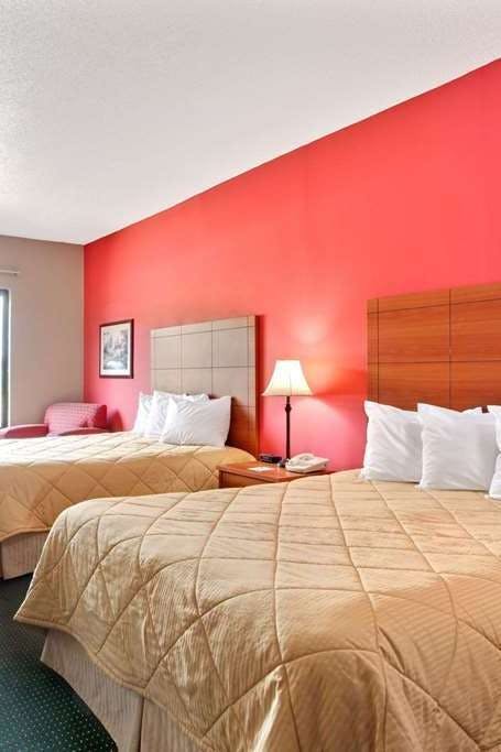 Hotel Ramada by Wyndham Pearl/Jackson Airport photo 2