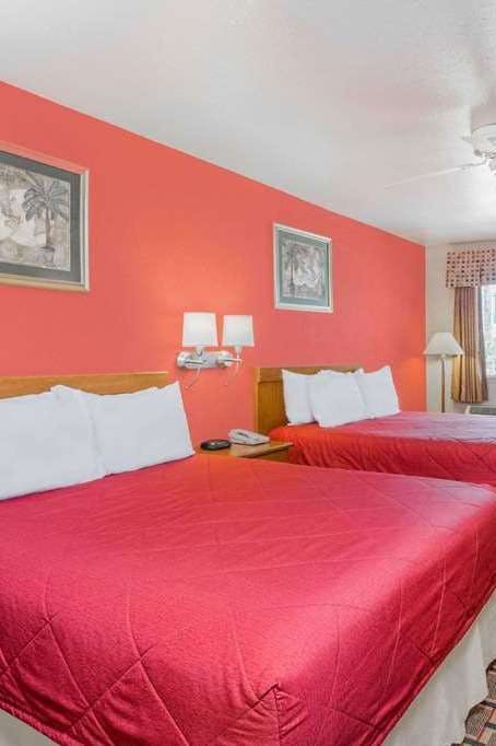 Hotel Ramada Limiited San Angelo photo 2