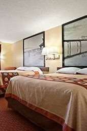 Hotel Baymont by Wyndham Cedar Rapids photo 2