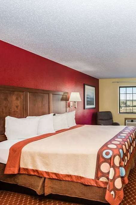 Hotel Baymont by Wyndham Cedar Rapids photo 1