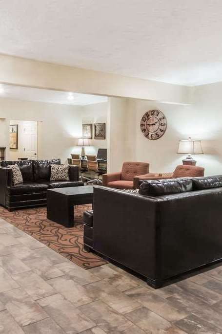 Hotel Super 8 by Wyndham Clovis photo 5