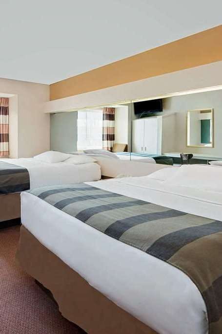 Hotel Microtel Inn & Suites by Wyndham Joplin photo 3