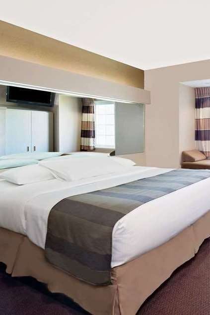 Hotel Microtel Inn & Suites by Wyndham Joplin photo 1