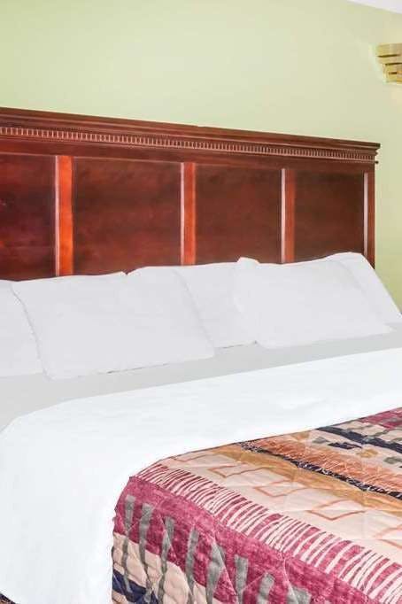 Hotel Days Inn - Oneonta AL photo 1