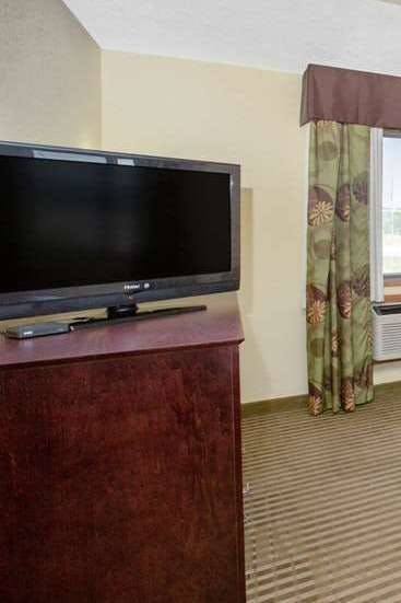 Hotel AmericInn by Wyndham Council Bluffs photo 3