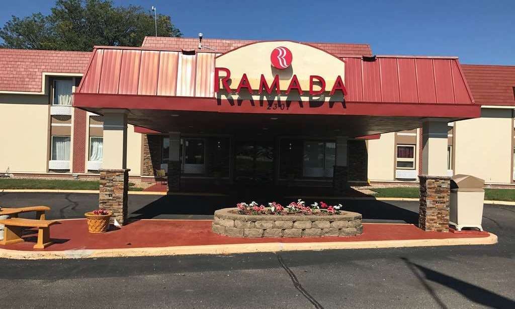 Ramada Albert Lea