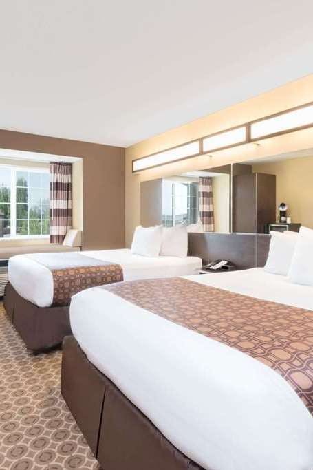 Hotel Microtel Inn & Suites by Wyndham Dickinson photo 3