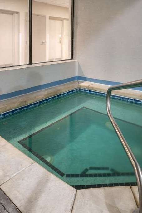 Hotel La Quinta Inn by Wyndham Fort Collins photo 5